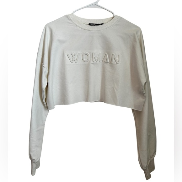 White cropped hoodie with woman graphic - Picture 2 of 7